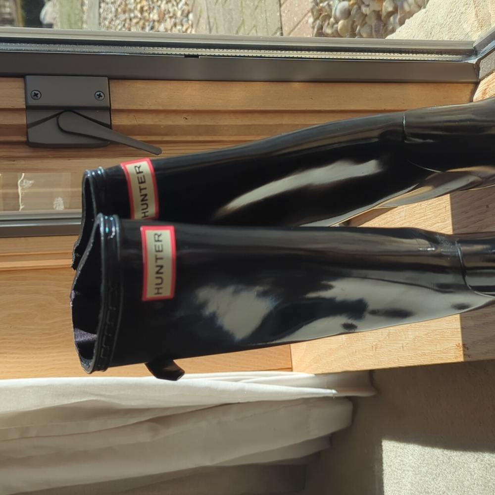 Tall Hunter Glossy Black Rain Boots - Picture 4 of 4